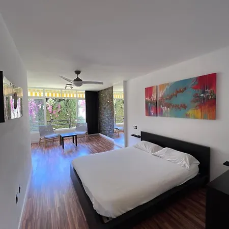 Amplio, Moderno Apartamento 3 Benalmadena